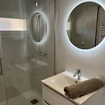 Claire Apartment *