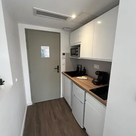 Claire Apartment
