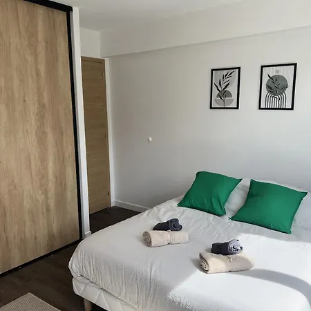 Claire Апартаменты *