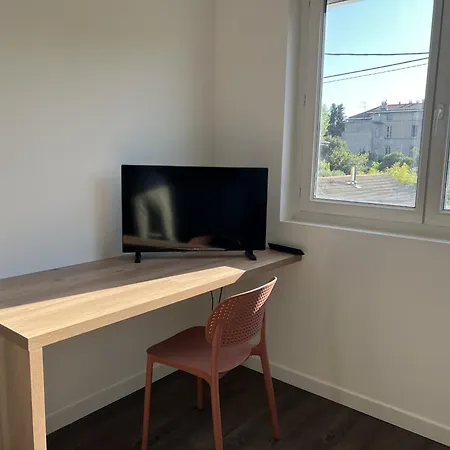 Claire * Valence (Drome)