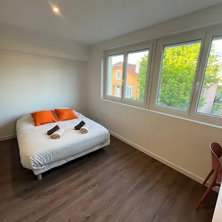 Апартаменты Claire Валанс